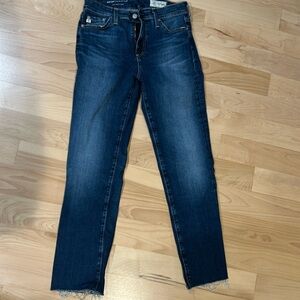AG Mari Crop in Dark Denim. Washed and Worn once. Frayed cuff. 27in inseam